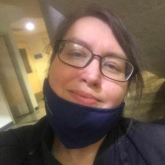 Meet your Posher, Danielle - Picture 1 of 1